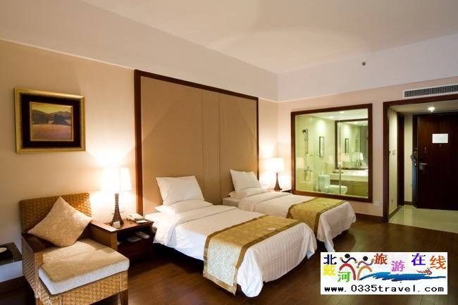 三亞龍悅海景大酒店