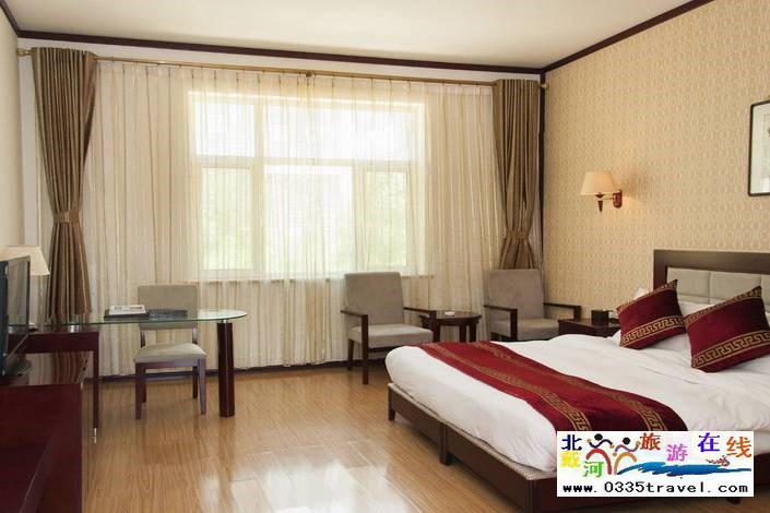 隆化楓水灣森林溫泉城酒店