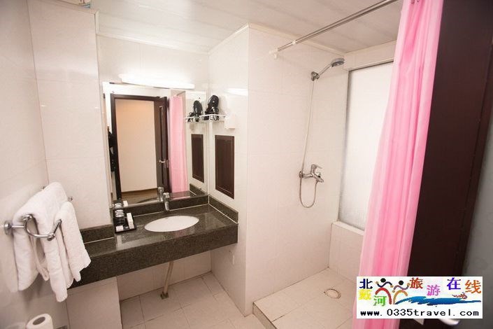 黃金海岸恒鑫假日酒店電話0335-3522588 18633570222