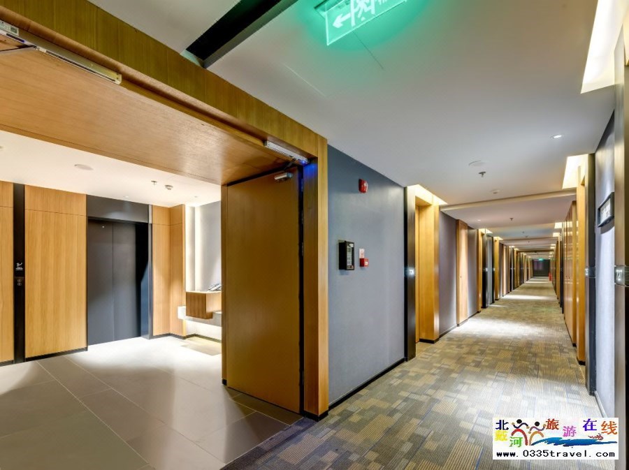 秦皇島海港萬楓酒店電話18633570222