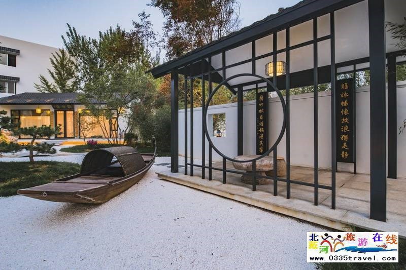 秦皇島燕山大學(xué)閑庭四藝酒店電話18633570222