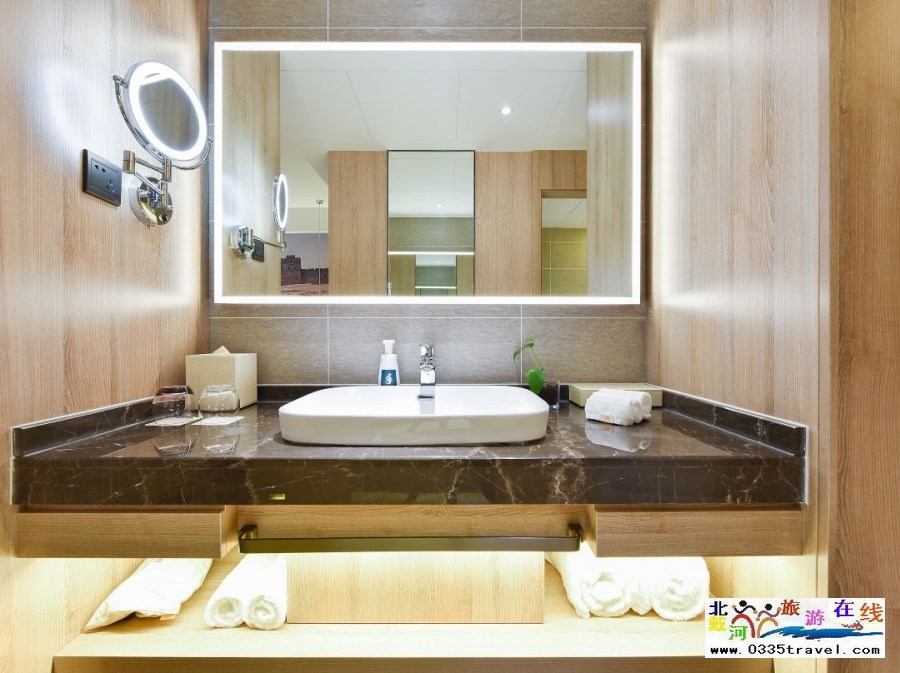 秦皇島山海關(guān)亞朵酒店電話18633570222