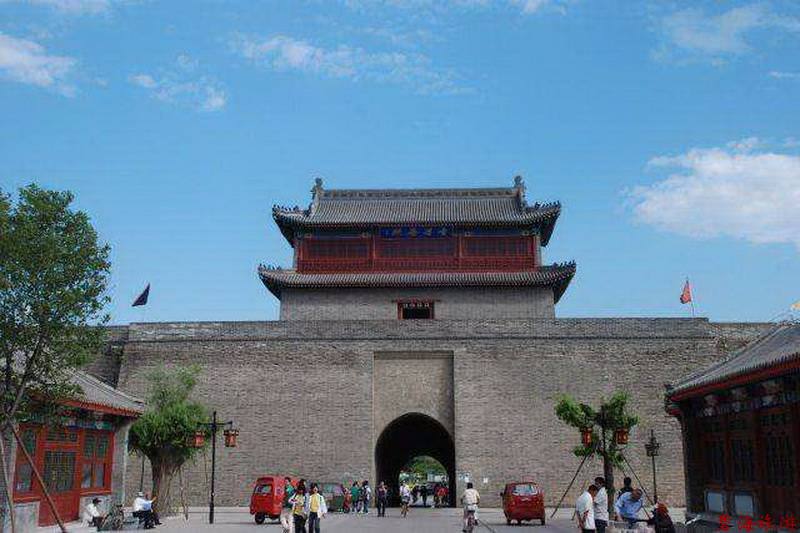 超值“山海關(guān)十年暢游卡”（包含天下第一關(guān)、老龍頭、角山、長壽山、孟姜女廟等九大景區(qū)）