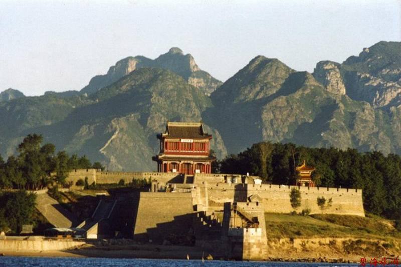 超值“山海關(guān)十年暢游卡”（包含天下第一關(guān)、老龍頭、角山、長壽山、孟姜女廟等九大景區(qū)）