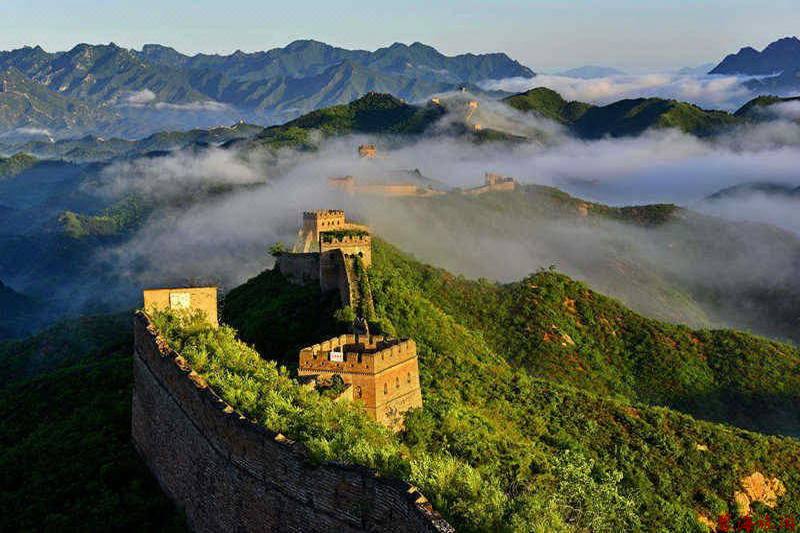 承德金山嶺長城大酒店咨詢預(yù)定電話18633570222 15703350808 承德金山嶺長城大酒店咨詢預(yù)定電話18633570222 15703350808