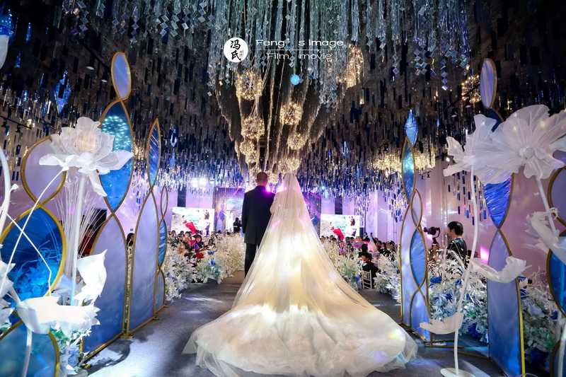 秦皇島禧宴婚禮酒店預(yù)定專線18633570222  15703350808