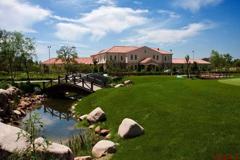 北戴河松石高爾夫/保利國際高爾夫/榮盛森林高爾夫俱樂部球場聯(lián)合優(yōu)惠預訂18633570222  15703350808